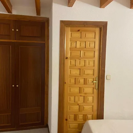Konukevi Cholo 3*